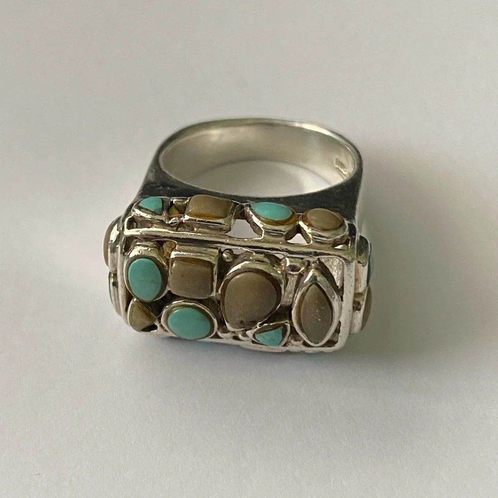 Vintage Turquoise and Cream Cluster Silver Ring